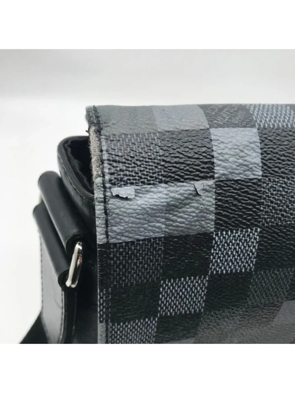 Louis Vuitton Damier Graphite Picreasing le District PM Shoulder Bag Price